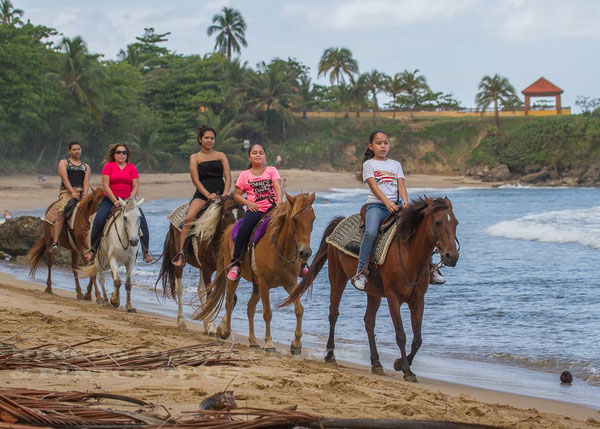 rincon, horseback, riding, beach, trails, pintos r us