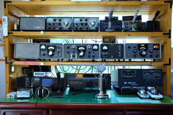Here Some Beautiful Ham Radio Shack Iz4hwds Jimdo Page