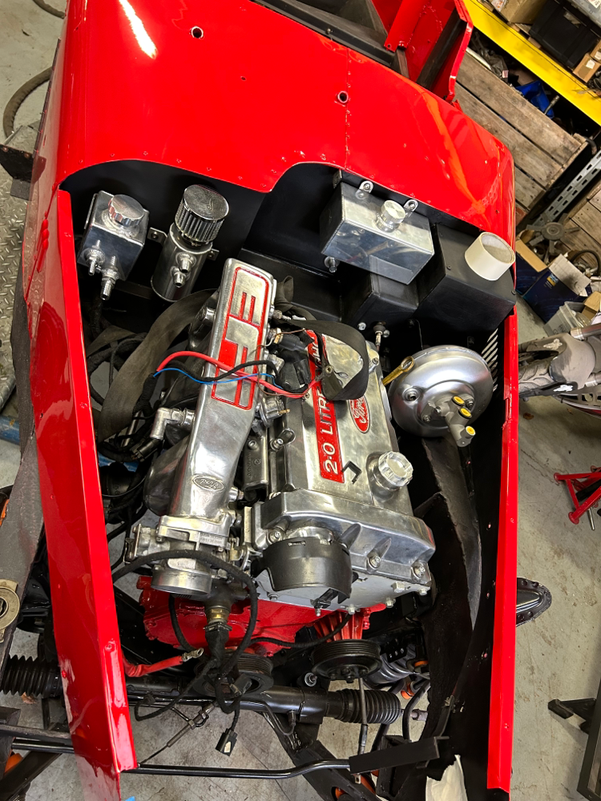  Installation of the Ford Engine in the Spartan