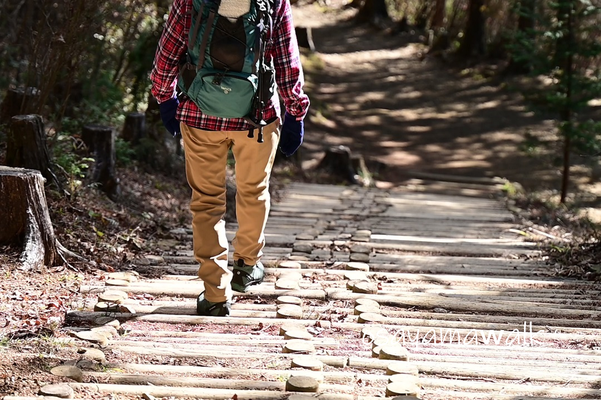 ５０歳を過ぎたら関節を守る！登山、ハイキング、ウォーキングの教室は、昭島市のオサモミ整体院