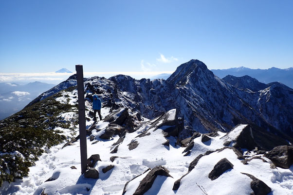 2025　八ヶ岳　雪山ツアー　積雪情報