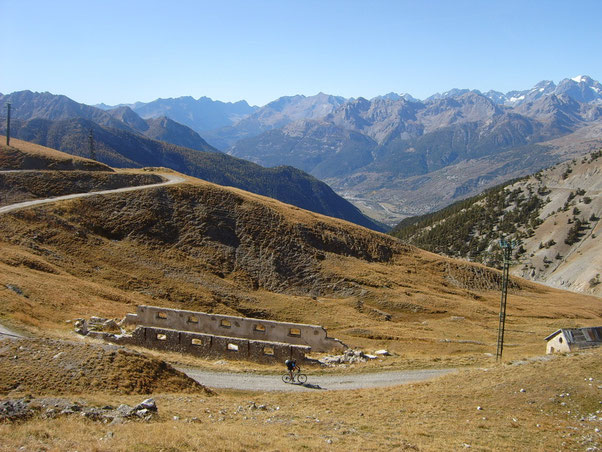 ancora uno strappo ed eccoci qua... il punto più alto del giro con vista su Briancon