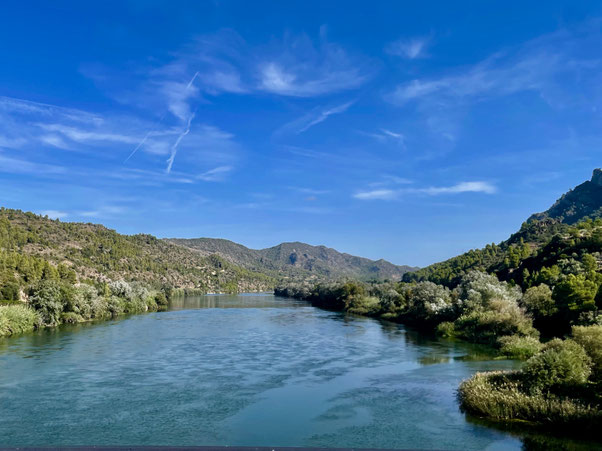 Am Fluss Ebre entlang Richtung Miravet