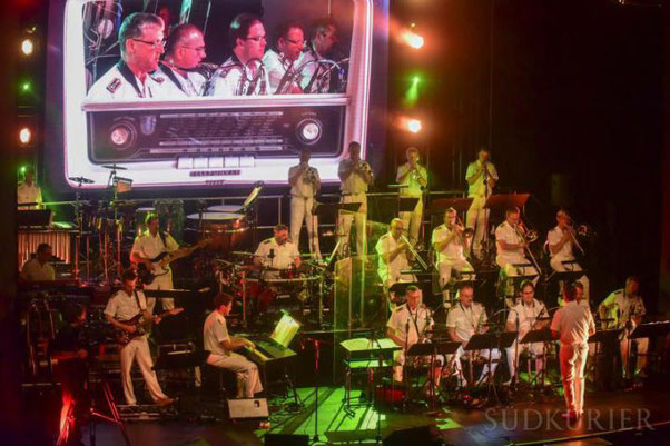 Die Big Band der Bundeswehr sorgt beim Benefizkonzert des Villinger Lions Clubs für musikalischen Genuss. Bild: Roland Sprich