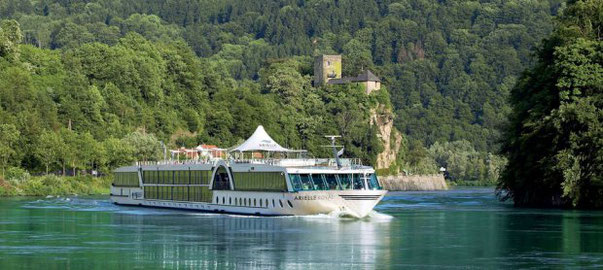 Arielle Royal auf dem Rhein 2025