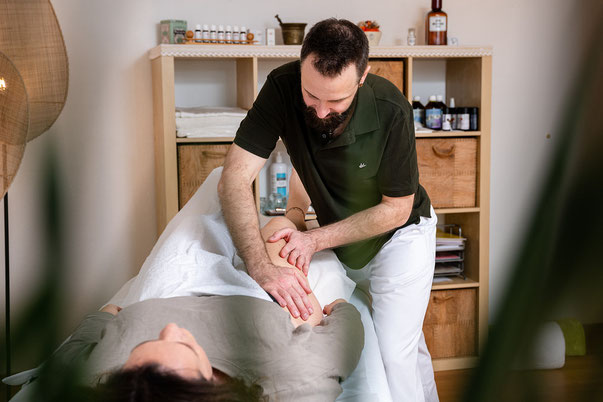 Lipödem natürlich behandeln durch ganzheitliche Therapie