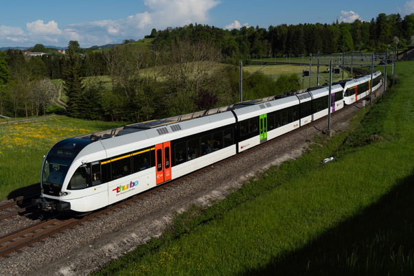 スイスの旧型機関車を撮る - 電車とバスの写真館