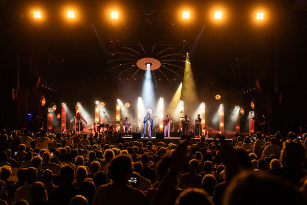 Tiken Ja Fakoli, chapiteau de Jazz in Marciac, jeudi 31 juillet 2025. Photographie : Laurent Sabathé.