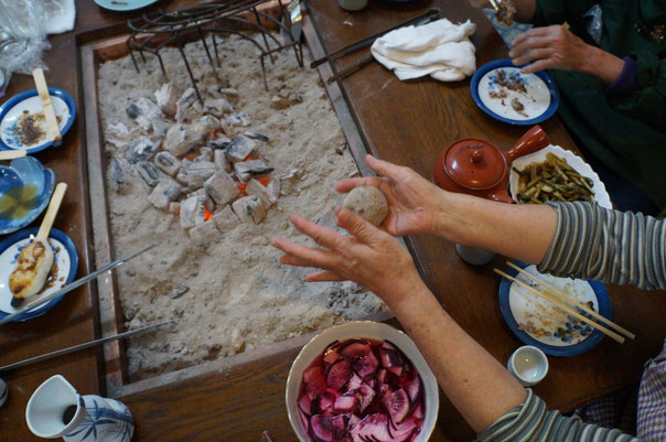 郷土食「サンマ入り蕎麦団子」