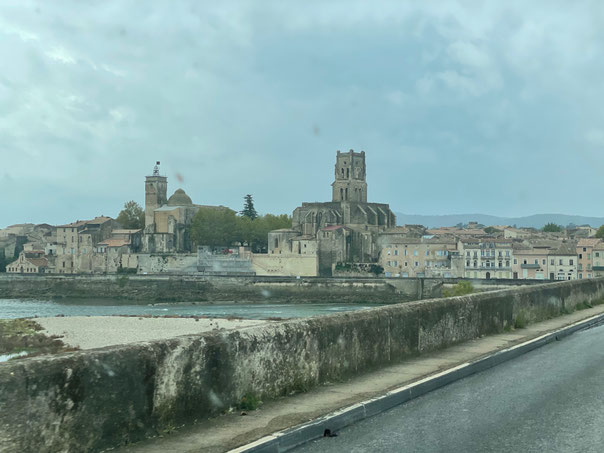 Abstecher über die Pont Saint-Esprit Richtung Ardèche 