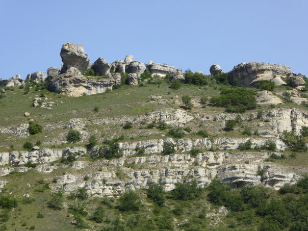 bizarre Kalksteinlandschaft im Naturpark "Las Tuerces und Covalagua"; Foto: Roberto Cabo