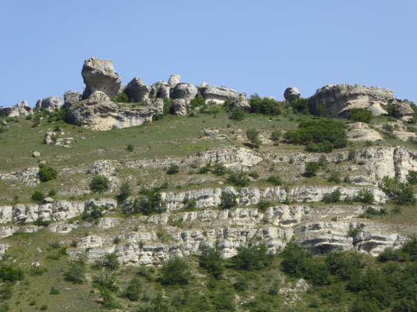bizarre Kalksteinlandschaft im Naturpark "Las Tuerces und Covalagua"; Foto: Roberto Cabo