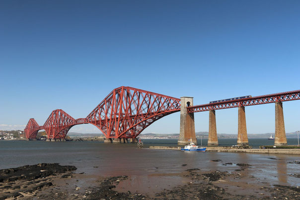 Forth Bridge über den Firth of Forth ©My own Travel