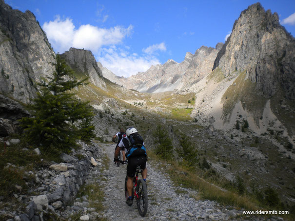 senza nulla togliere alle Dolomiti..... questo posto è il Top!!!