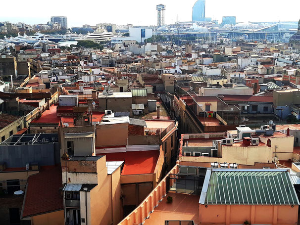 Крыши старой Барселоны