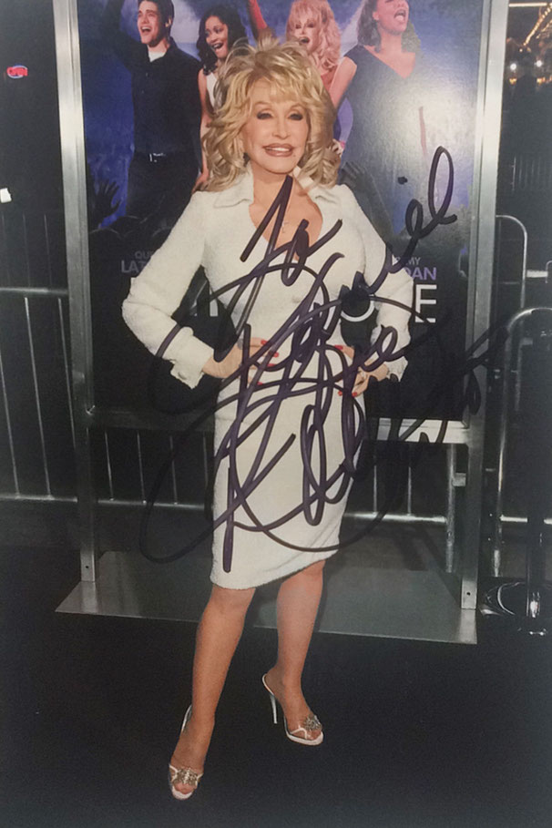 24.10.2017 3 Autograph from Dolly Parton (picture bought at Dreamstime)