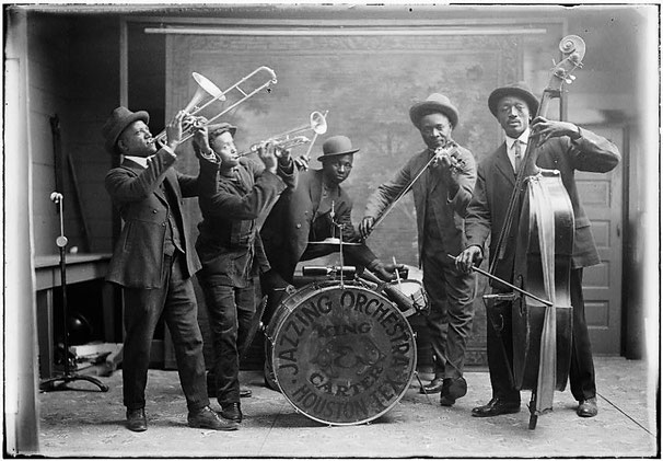 Copyright  : The Robert Runyon Photograph Collection, RUN5020, The University of Texas at Austin, courtesy of the Dolph Briscoe Center for American History for the book "Le Fabuleux Destin de Marciac"