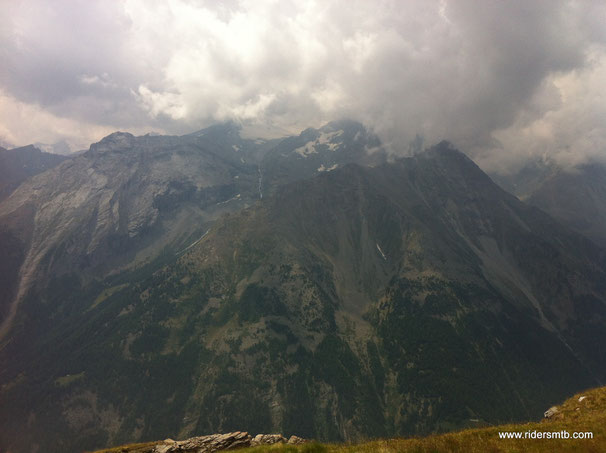 siamo in cresta...La Grivola è coperta