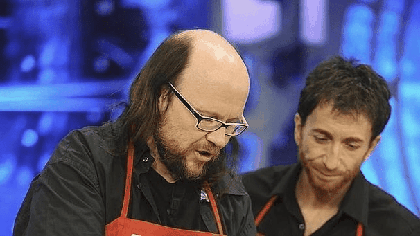 Pablo Motos en el hormiguero con directores y actores como Segura.