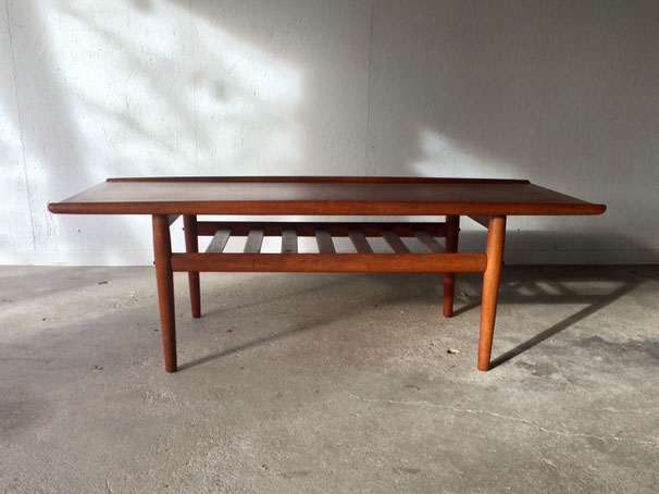 Grete Jalk, table basse vintage, table teck, table danoise, table vintage scandinave