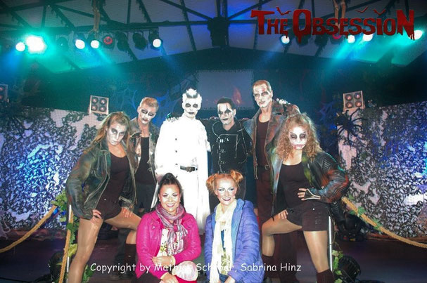 Left to right: Swaantje Rütten, Nico Rolof, Chris Schulz, Micha van de Weg, Lucas Theissen, Jullia Torggler. Front: Nina Barton, Anna Kniel