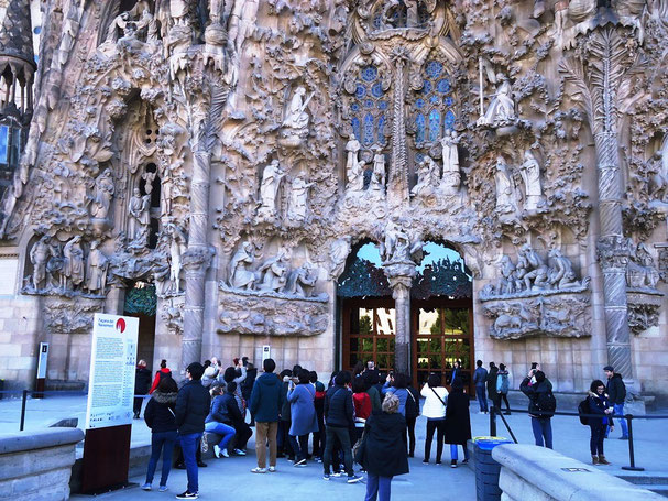 Барселона - город Антонио Гауди (пешеходная экскурсия)