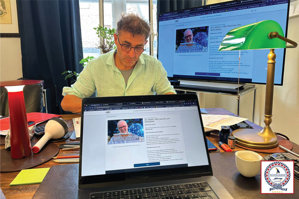 Flipped Classroom Coaching mit NAKAD GPT: Hochseeschein-Vorbereitung mit persönlicher Betreuung am Arbeitsplatz und Bildschirm