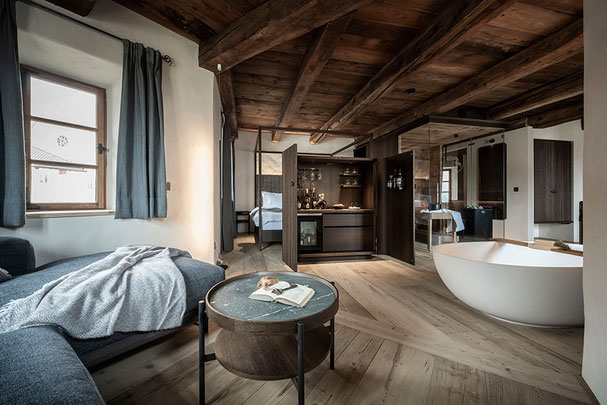 Innenansicht einer Suite im Hotel Ansitz Steinbock  in Villanders - Gourmet Südtirol