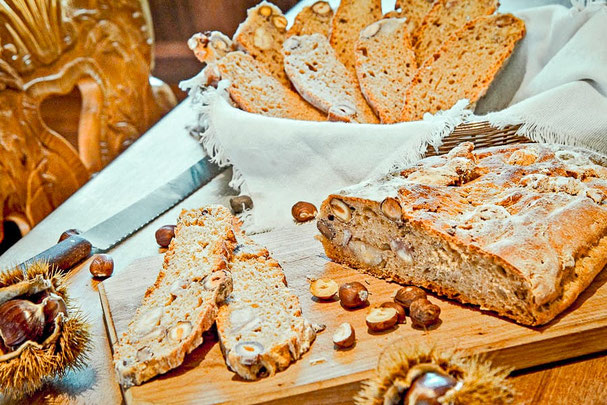 Hausgemachtes Brot im Restaurant Turmwirt in Gufidaun bei Klausen