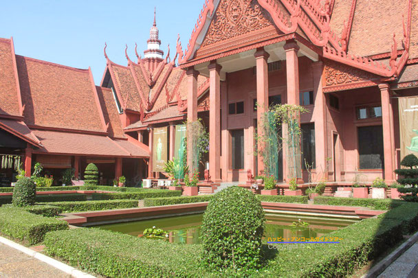 プノンペン 国立博物館、phnom penh museum