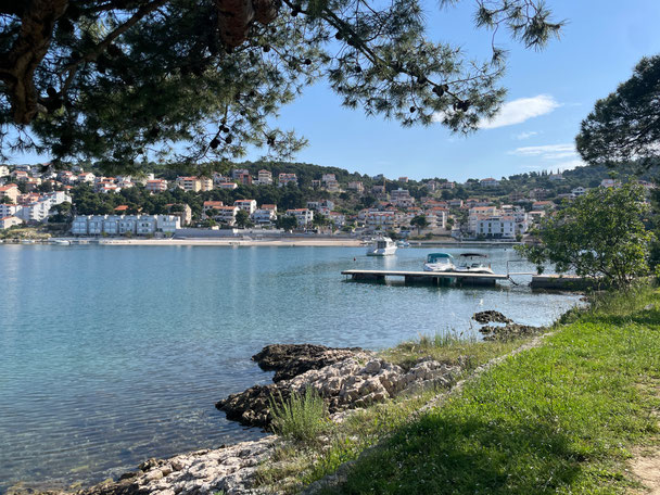 Blick vom Campingplatz auf Trogir