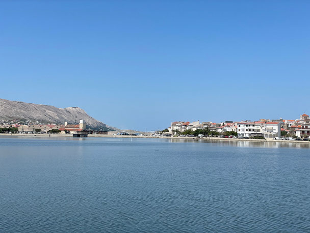 Ort Pag im Süden der Insel Pag 