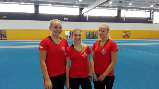 links nach rechts: Annika Schepers, Sophie Hellmuth, Viviana Böckheler