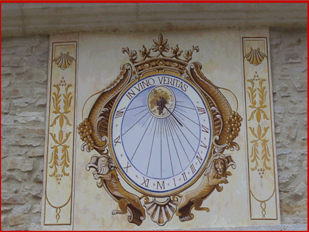 Su un orologio solare  posto sulla facciata dello Château de Pommard, Borgogna, Francia vi è la scritta "IN VINO VERITAS".