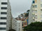 Copacabana: en arrière du front de mer, les favellas s'aggrippent aux pentes
