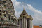 Wat Arun - Millionen kleine und kleinste Porzellanteile aller Art zieren das eindrückliche Bauwerk.