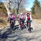 Méthamis, début du col de la Ligne: Olivier, Philippe et Alex devant Eric