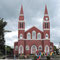 Grecia, Kirche aus vorgefertigten Metallplatten aus Belgien zusammengebaut und anschließend rot gestrichen
