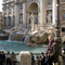 Fontana di Trevi, der größte und bekannteste Barockbrunnen Roms, an der Schmalseite des Palazzo Poli 1732-62 von Nicolo Salvi errichtet