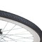 Bici fixed e ruota libera single speed. Copertoni da 28 mm a media pressione per ridurre il "body shacking" in città.