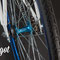 Dettaglio mozzo flip-flop in bici a scatto fisso Aqua