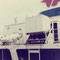 船体中央と煙突と、描かれたラインが連絡船のシンボル。 訪ねてきた叔父を見送る。（1976年8月）