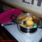 Erdäpfel kochen und schälen für den Gemüsestrudel :)