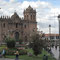 Eine der großen Kathedralen am Plaza de Armas
