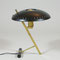 Bordslampa design Louis Kalff för Philips. Stomme i mässing, skärm i lackerad metall. H.39cm.