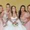 Brautjungfern mit Bouquets posieren · Hochzeitsfotograf Gütersloh · stilvolle Gruppenfotos