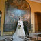Brautpaar vor historischem Gemälde · Hochzeit Bielefeld · elegante & künstlerische Motive
