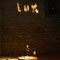 "Lux", socle bois, miroirs orientables, projecteur, 2003, chapelle de St-Jean du Bleymard