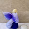 Handgefertigte Lavendel Fee aus feiner Märchenwolle – beruhigende Filzkunst in Violett, ideal als Deko, Geschenk oder Jahreszeitentisch.