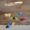 Babymobile mit gefilzten Schmetterlingen – liebevolles Geschenk zur Geburt oder Babyparty. Ideal für Wiege, Wickeltisch, Stubenwagen und Kinderzimmer.